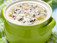 Рецепта Кремообразна супа от див ориз с бекон, сметана и прясно мляко